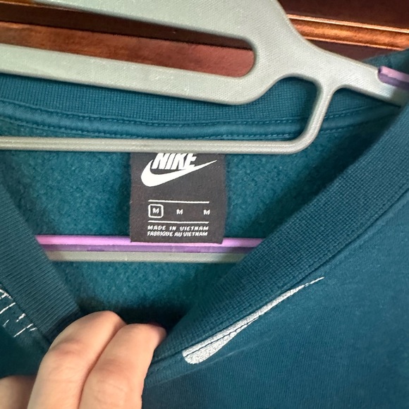 Nike Men's Teal Crewneck Sweater - Picture 2 of 2